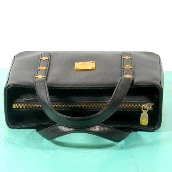 MCM Leather Tote Bag Authentic + Dust Bag 🌹❤️🌹 - Picture 8 of 9